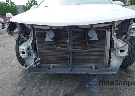 2013 Toyota Camry Se z USA, uszkodzony, nr VIN 4T1BF1FK0DU688890